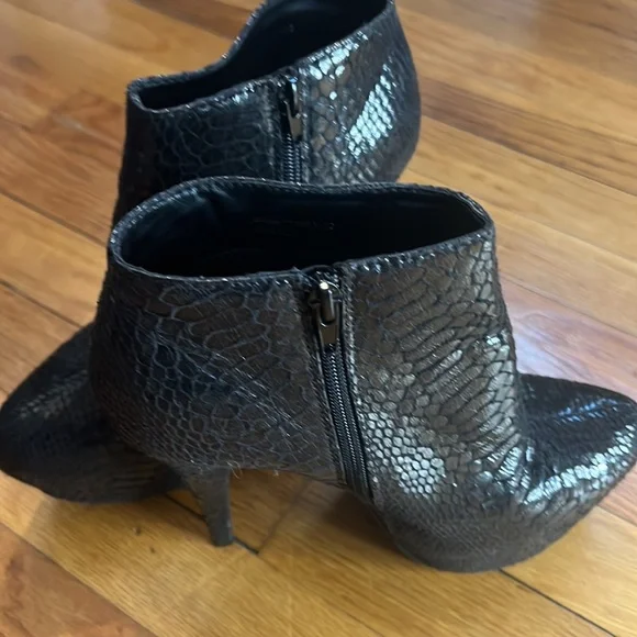 A.X.N.Y American Exchange New York Black Snakeskin Platform Bootie…Sz 10 - Picture 6 of 15